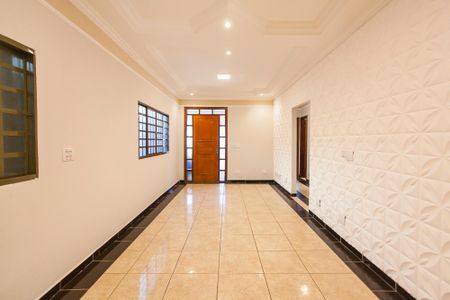 Sala de casa para alugar com 4 quartos, 187m² em Planalto, Uberlândia