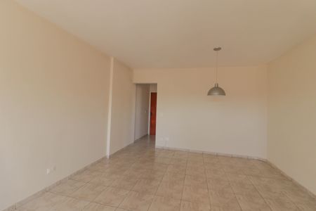 Sala de apartamento para alugar com 3 quartos, 110m² em Vila Vianelo, Jundiaí