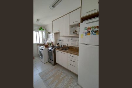 Cozinha de apartamento à venda com 2 quartos, 68m² em Centro, Canoas