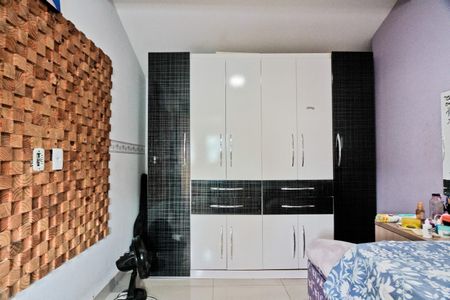 Quarto de casa à venda com 2 quartos, 180m² em Jardim das Gracas, São Paulo