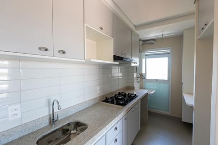 Cozinha de apartamento à venda com 2 quartos, 58m² em Nova Campinas, Campinas