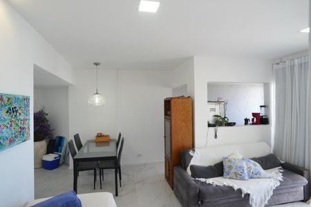 Sala de apartamento para alugar com 1 quarto, 50m² em Barra da Tijuca, Rio de Janeiro
