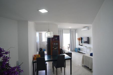 Sala de apartamento para alugar com 1 quarto, 50m² em Barra da Tijuca, Rio de Janeiro
