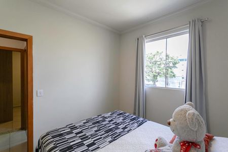 Quarto 1 de apartamento à venda com 2 quartos, 105m² em Cabral, Contagem