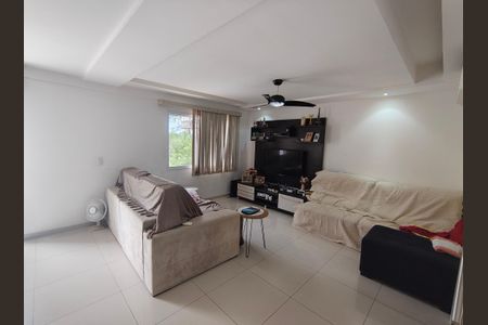 Sala de casa de condomínio para alugar com 4 quartos, 166m² em Freguesia (jacarepaguá), Rio de Janeiro