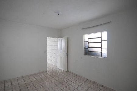 Sala de casa para alugar com 2 quartos, 55m² em Vila Sabrina, São Paulo