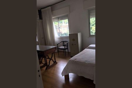 Casa à venda com 3 quartos, 271m² em Jardim Paulista, São Paulo