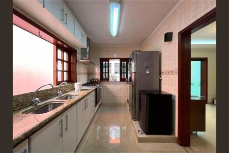 Casa à venda com 3 quartos, 456m² em Vila America, São Paulo