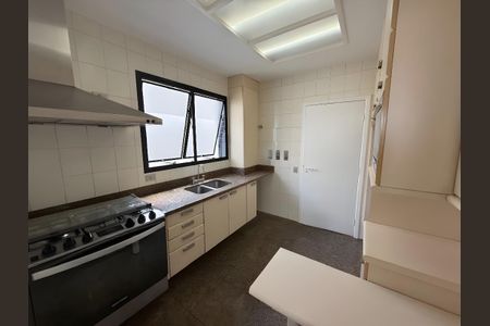 Cozinha de apartamento para alugar com 3 quartos, 440m² em Brooklin, São Paulo