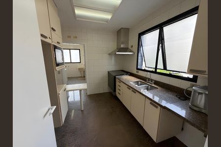 Cozinha de apartamento para alugar com 3 quartos, 440m² em Brooklin, São Paulo