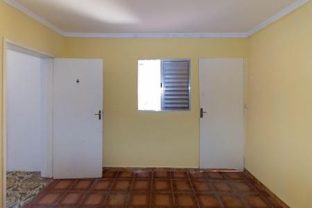 Quarto 2 de casa para alugar com 2 quartos, 50m² em Jardim Santa Teresinha, São Paulo