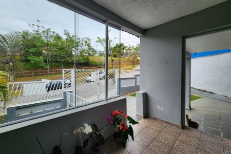 Varanda de casa à venda com 2 quartos, 108m² em Jardim Calux, São Bernardo do Campo