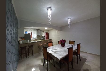 Casa à venda com 4 quartos, 220m² em RP3 (Regiões de Planejamento), Mauá