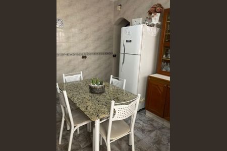 Casa à venda com 4 quartos, 303m² em Vila Scarpelli, Santo André