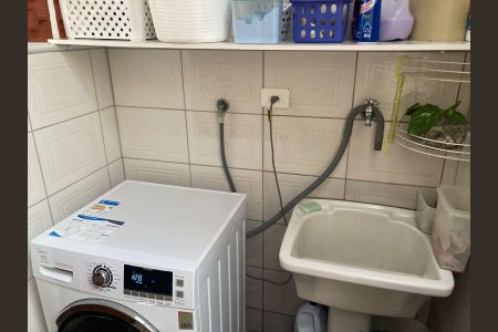 Casa à venda com 4 quartos, 303m² em Vila Scarpelli, Santo André