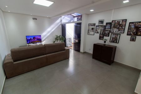 SALA de casa à venda com 3 quartos, 200m² em Jardim Santa Genebra, Campinas