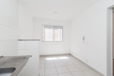 Sala/Cozinha de apartamento à venda com 2 quartos, 45m² em Itaquera, São Paulo
