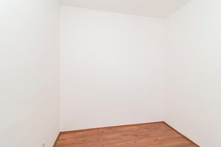 Quarto 1 de apartamento à venda com 2 quartos, 45m² em Itaquera, São Paulo