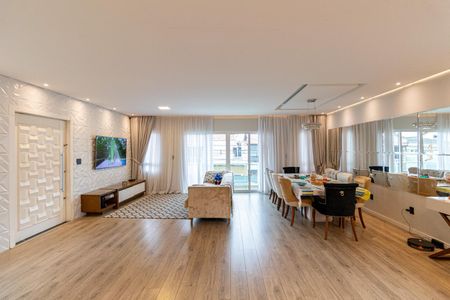 Sala de casa à venda com 4 quartos, 300m² em Jardim Nossa Senhora do Carmo, São Paulo