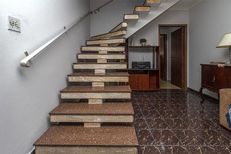 acesso para os pisos_1 de casa à venda com 3 quartos, 150m² em Jardim Previdencia, São Paulo