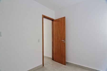 Quarto de casa para alugar com 1 quarto, 42m² em Moinho Velho, São Paulo