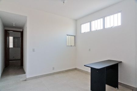 Sala/Cozinha de casa para alugar com 1 quarto, 42m² em Moinho Velho, São Paulo