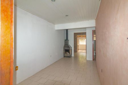 Sala de casa de condomínio à venda com 2 quartos, 42m² em Mato Grande, Canoas