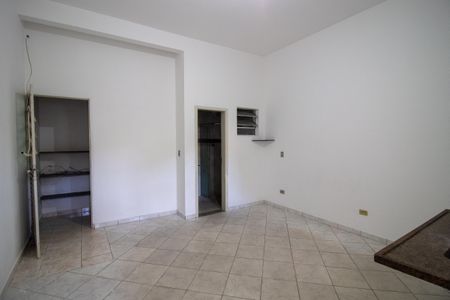 Sala/Quarto de casa para alugar com 2 quartos, 100m² em Jardim das Vertentes, São Paulo