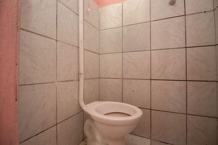 Banheiro de kitnet/studio para alugar com 1 quarto, 35m² em Setor Habitacional Vicente Pires, Brasília