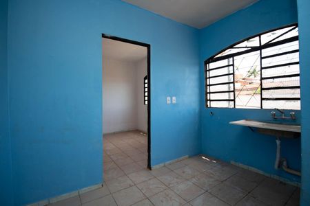 Cozinha e Área de Serviço de kitnet/studio para alugar com 1 quarto, 30m² em Setor Habitacional Vicente Pires, Brasília