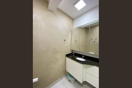 Banheiro da Suíte de casa de condomínio à venda com 3 quartos, 100m² em Santo Amaro, São Paulo