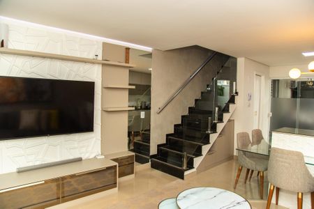 Sala de casa de condomínio à venda com 3 quartos, 100m² em Santo Amaro, São Paulo