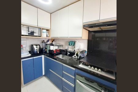 Cozinha de apartamento à venda com 2 quartos, 45m² em Conceicao, Osasco
