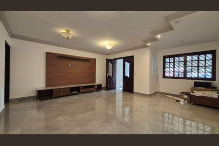 Sala de casa à venda com 4 quartos, 350m² em Santa Maria, Santo André