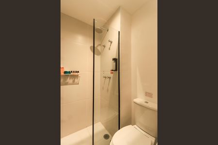 Banheiro de kitnet/studio à venda com 1 quarto, 20m² em Jardim das Acacias, São Paulo