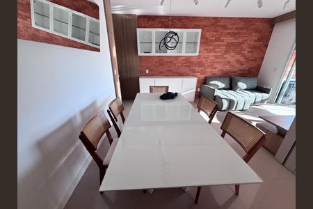 Sala de apartamento para alugar com 3 quartos, 97m² em Jardim Atlântico, Florianópolis