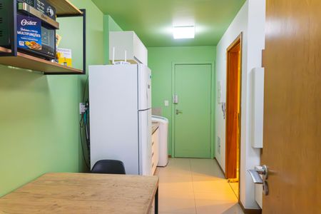 Cozinha de apartamento para alugar com 1 quarto, 28m² em Sqnw, Brasília