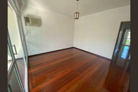 Casa à venda com 4 quartos, 223m² em Portuguesa, Rio de Janeiro