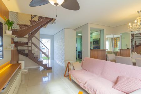 Sala de casa de condomínio à venda com 3 quartos, 160m² em Centro, Canoas