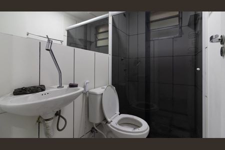 Banheiro de apartamento à venda com 2 quartos, 43m² em Jardim Santa Teresinha, São Paulo