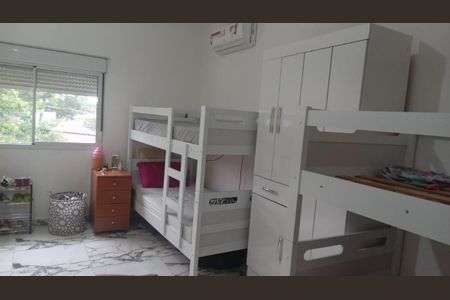 Casa à venda com 4 quartos, 200m² em Parque das Universidades, Campinas