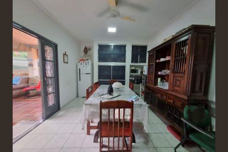 Casa à venda com 3 quartos, 245m² em Jardim Santa Genebra II (Barao Geraldo), Campinas