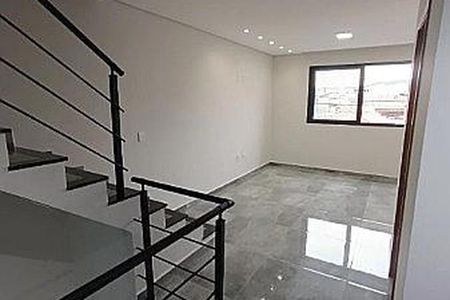 Casa à venda com 3 quartos, 120m² em Jardim Mariliza, São Paulo