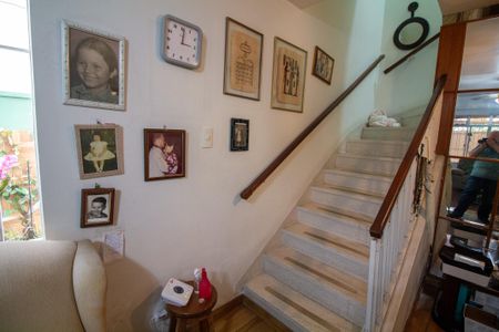 Escada de casa para alugar com 2 quartos, 138m² em Cidade Monções, São Paulo