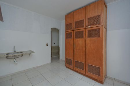 Sala/Cozinha de casa para alugar com 1 quarto, 50m² em Jardim Prudência, São Paulo