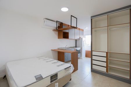 Sala/Quarto de kitnet/studio à venda com 1 quarto, 26m² em Jardim São Paulo, São Paulo