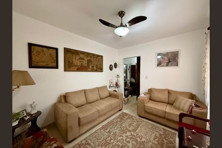 Sala de casa para alugar com 4 quartos, 180m² em Jardim Petropolis, São Paulo