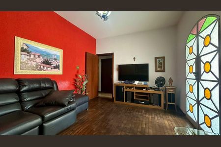 Sala de casa à venda com 6 quartos, 527m² em Monsenhor Messias, Belo Horizonte