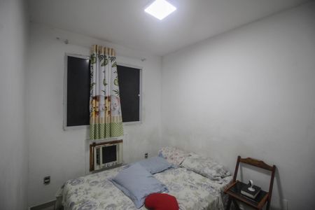 Quarto 2 de apartamento para alugar com 2 quartos, 44m² em Cerâmica, Nova Iguaçu