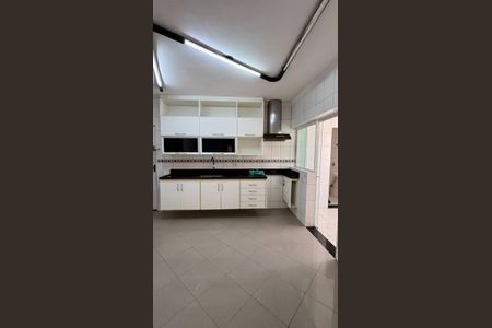 Cozinha de apartamento à venda com 3 quartos, 110m² em Jardim Chácara Inglesa, São Bernardo do Campo